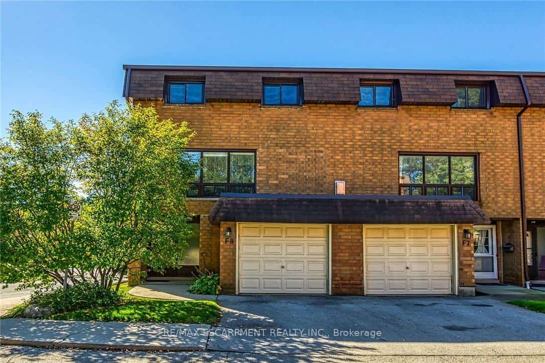 500 Stone Church Road W #F8, Hamilton, ON L9B 1R2