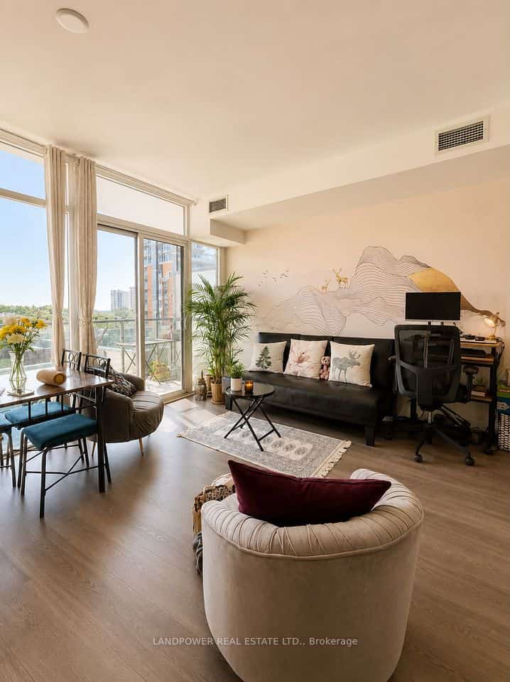105 George Street #514, Toronto, ON M5A 0L4