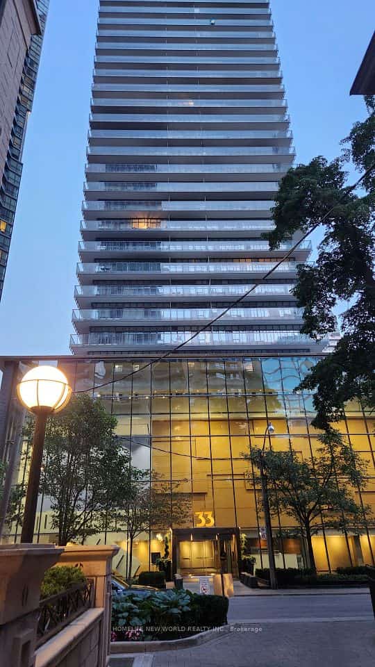 33 Charles Street E #2507, Toronto, ON M4Y 0A2