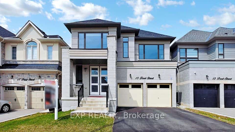 15 Frost Street, Brampton, ON L6X 5P5