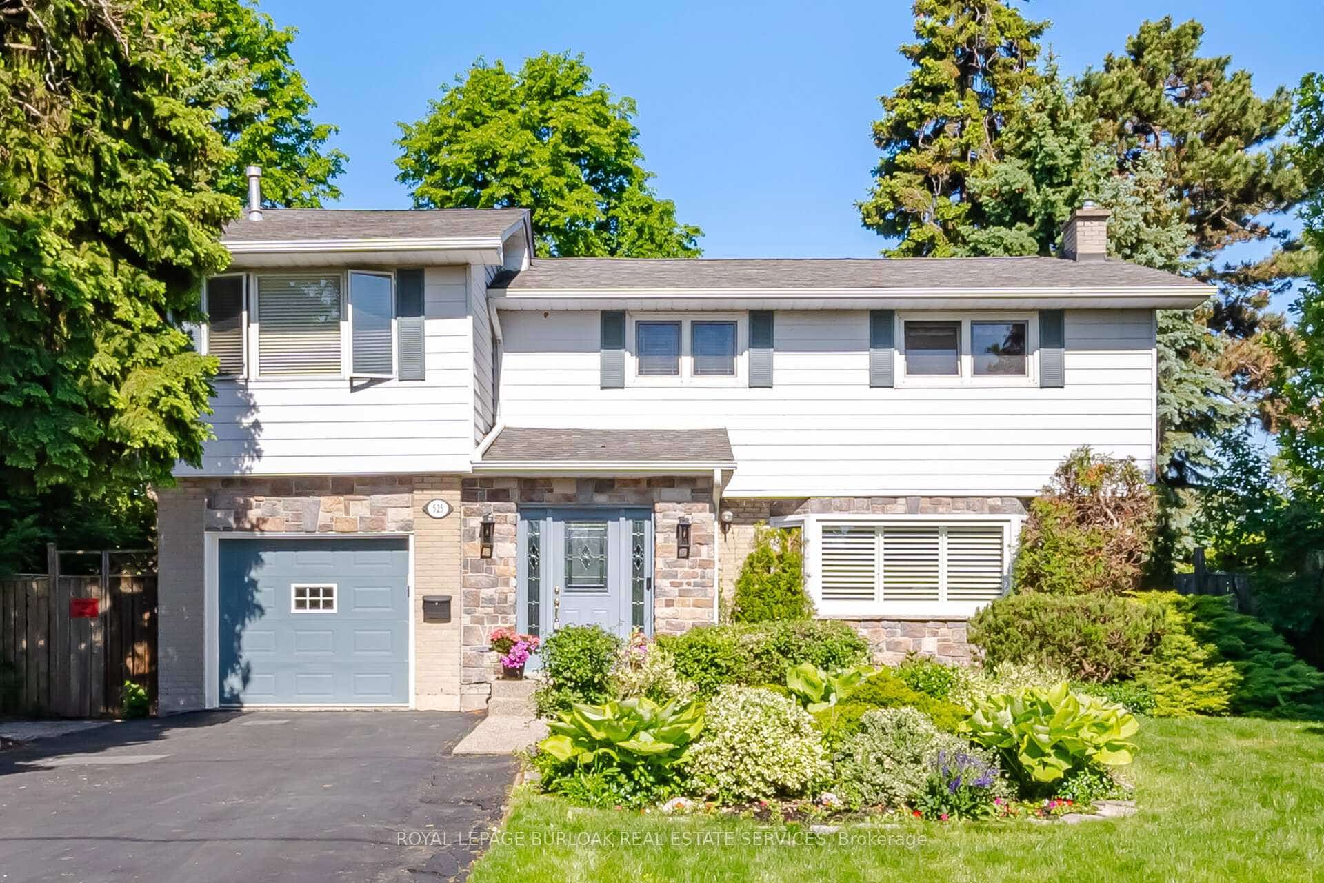 525 Grand Boulevard, Oakville, ON L6H 1P4