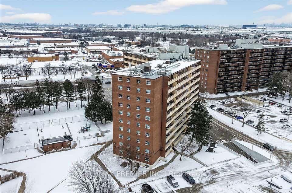3555 Derry Road E #712, Mississauga, ON L4T 1B2