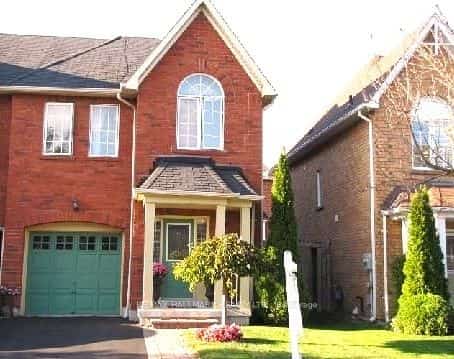 12 Stokely Crescent, Whitby, ON L1N 9S8