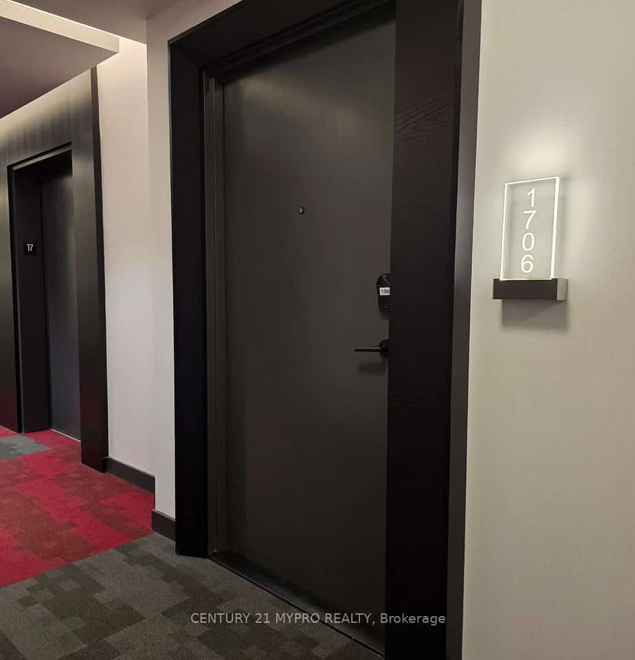 70 Princess Street #1706, Toronto, ON M5A 0X6