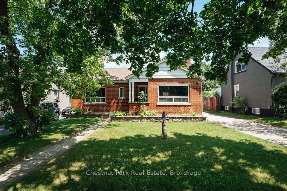 320 St Leger Street, Kitchener, ON N2H 4M7