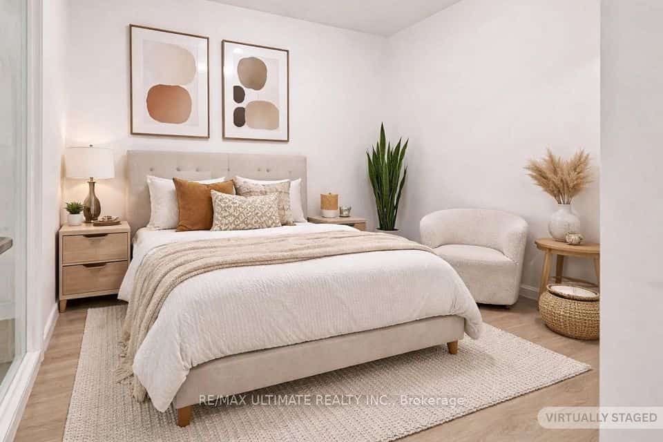 8 WIDMER Street #515, Toronto, ON M5V 2E7