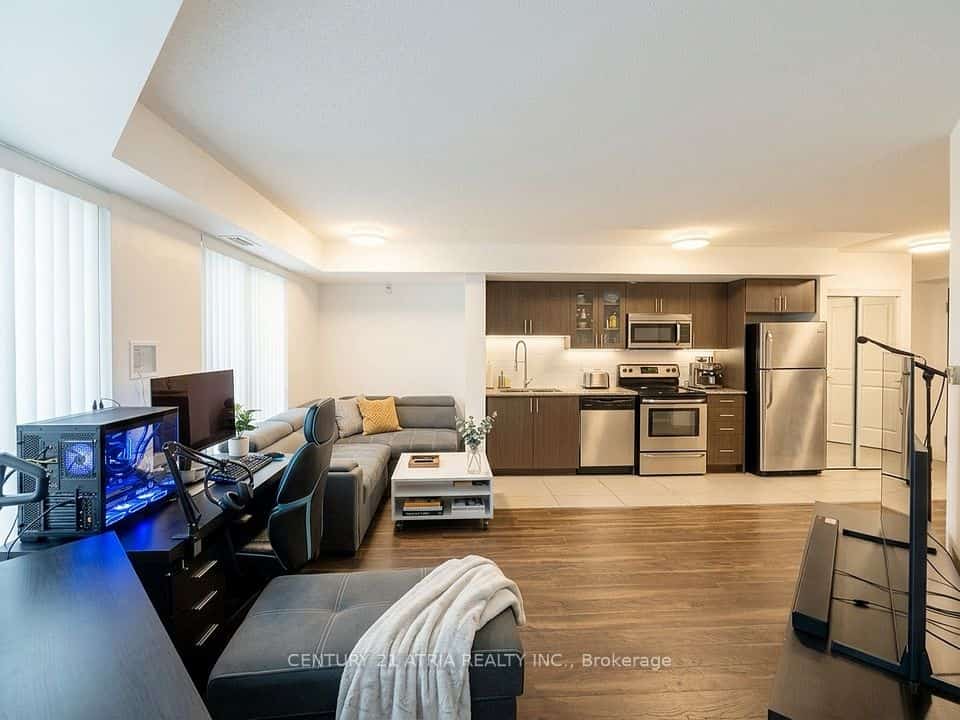 75 Norman Bethune Avenue #310, Richmond Hill, ON L4B 0B6