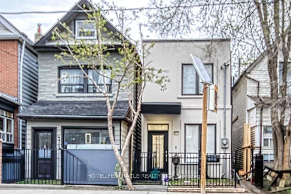471 Jones Avenue, Toronto, ON M4J 3G7