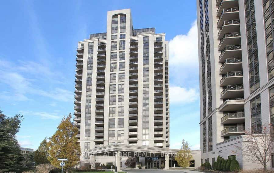 135 Wynford Drive #705, Toronto, ON M3C 0J4
