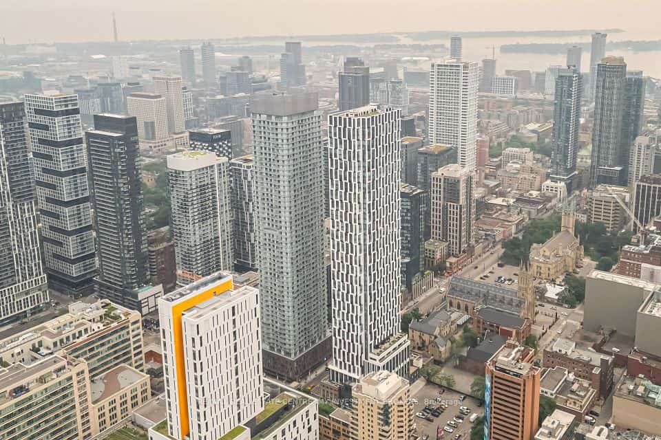 252 Church Street #1805, Toronto, ON M5B 0E6