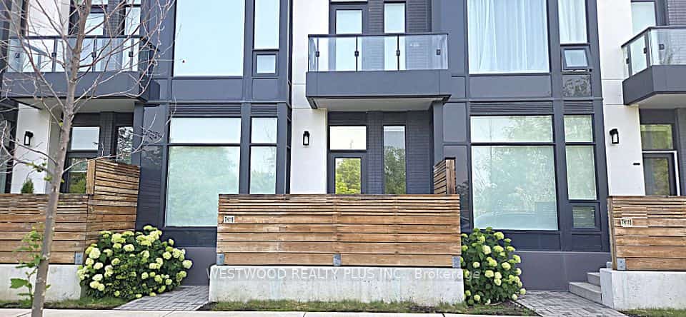 3 Rosewater Street #TH116, Richmond Hill, ON L4C 5T6