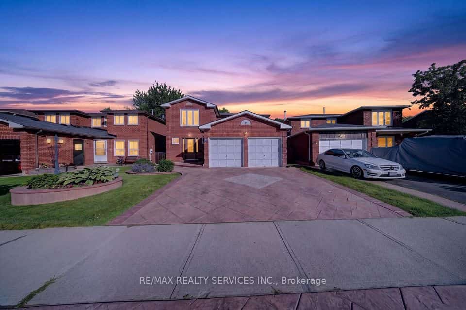 14 Gatesgill Street, Brampton, ON L6X 3S4