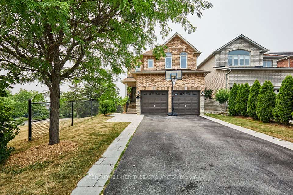 17 Shangrila Terrace, Caledon, ON L7E 2N2