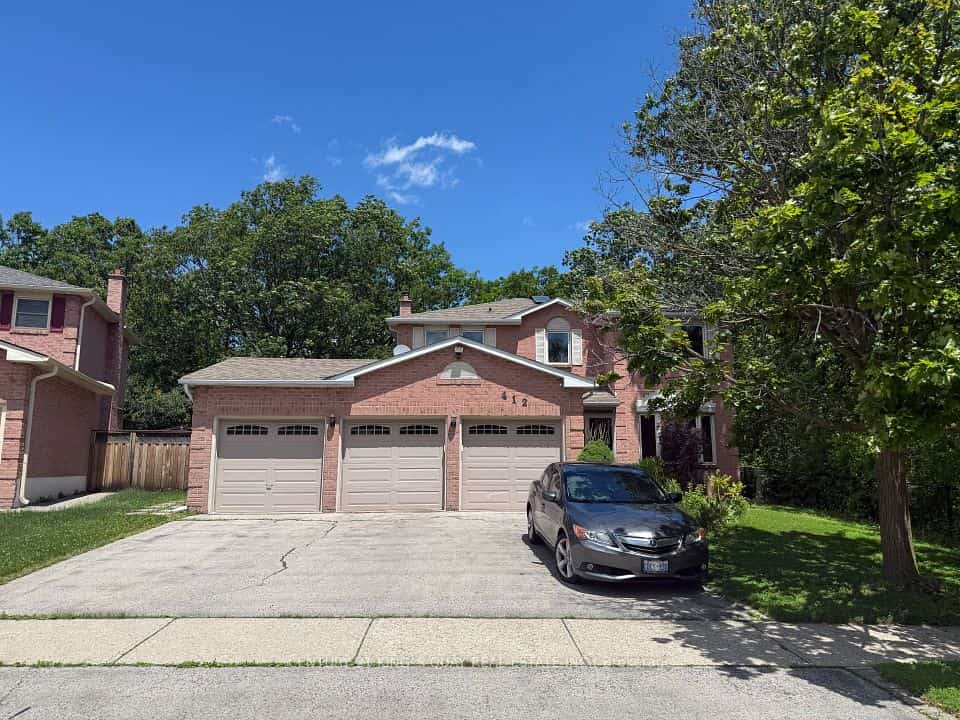 412 Freeman Crescent, Oakville, ON L6H 4R3