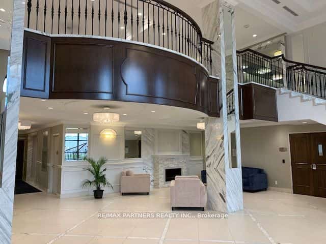 38 Cedarland Drive #605, Markham, ON L6G 0G7
