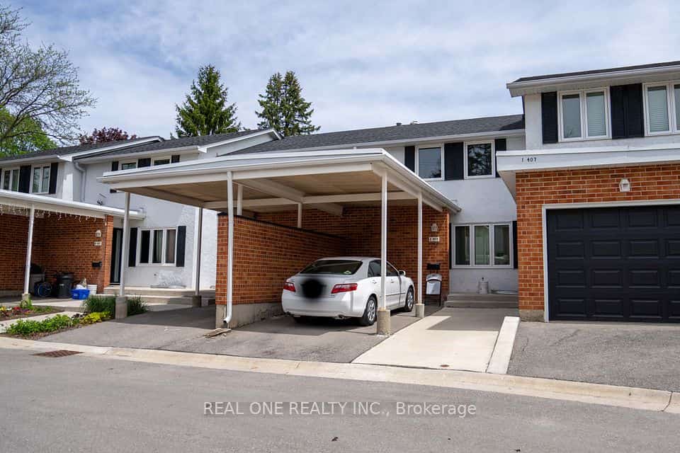 407 Keats Way #2, Waterloo, ON N2L 5S7