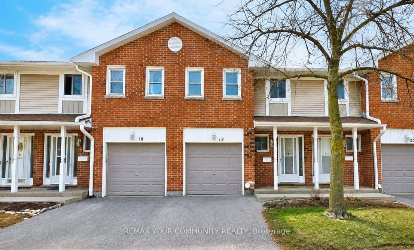 210 Highland Crescent #19, Kitchener, ON N2M 5H7