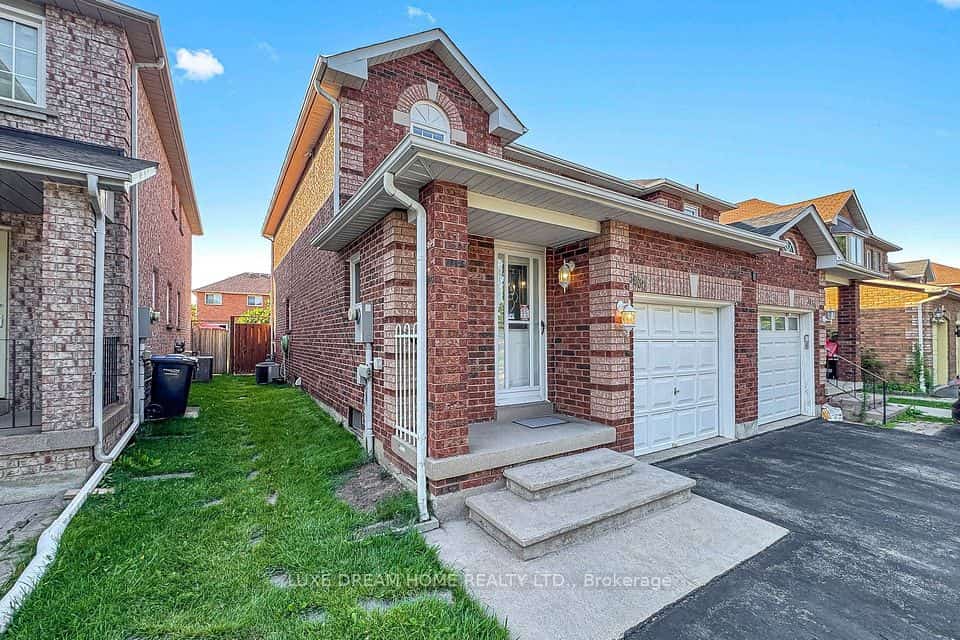 3937 Stoneham Way, Mississauga, ON L5N 6Y6