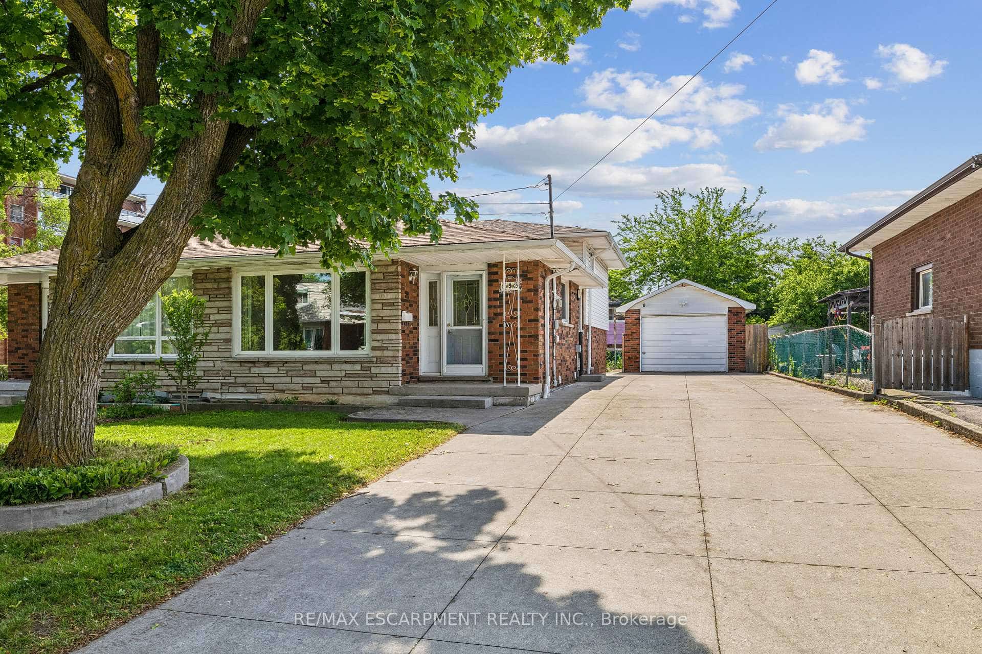 192 Oakland Drive, Hamilton, ON L8E 1B6