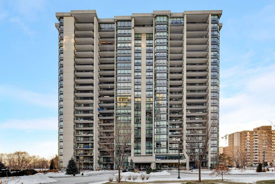 2180 Marine Drive, Oakville