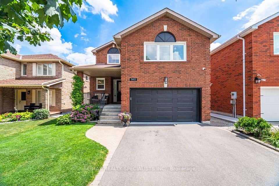 5612 Shillington Drive, Mississauga, ON L5R 3N4