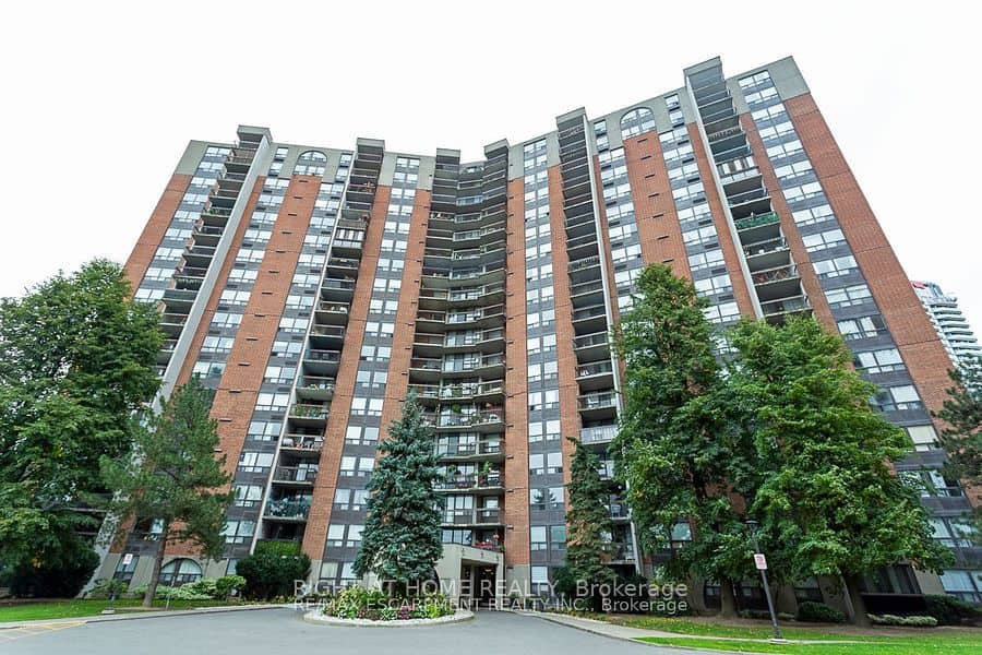 50 Mississauga Valley Boulevard, Mississauga