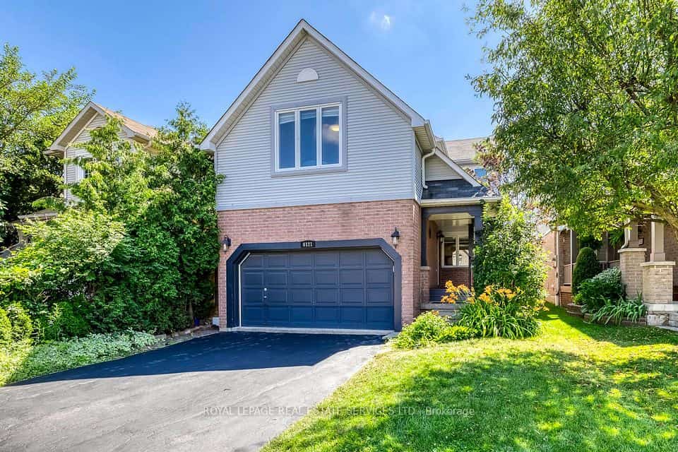 6121 Leeside Crescent, Mississauga, ON L5M 5K7