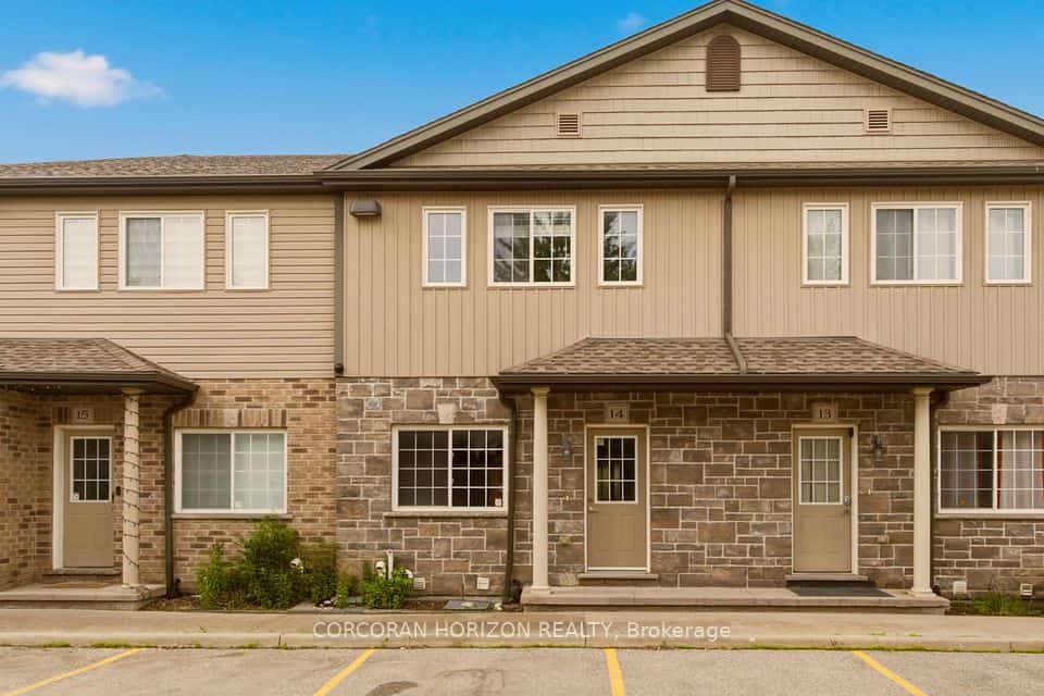 1180 Countrystone Drive #14, Kitchener, ON N2N 0B9