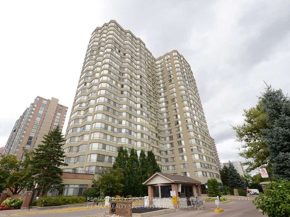 3605 Kariya Drive #801, Mississauga, ON L5B 3J4