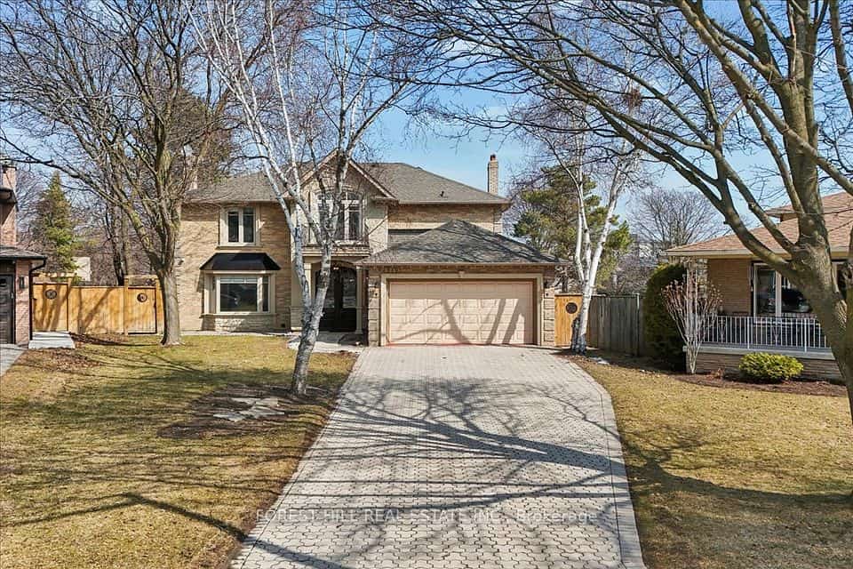 2579 Kenna Court, Mississauga, ON L5K 2K4