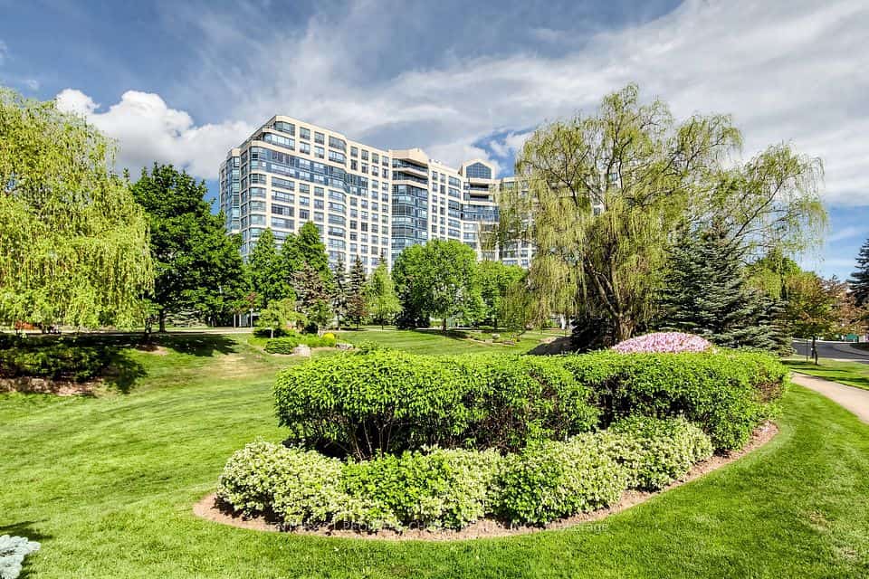 7805 Bayview Avenue #413, Markham, ON L3T 7N1