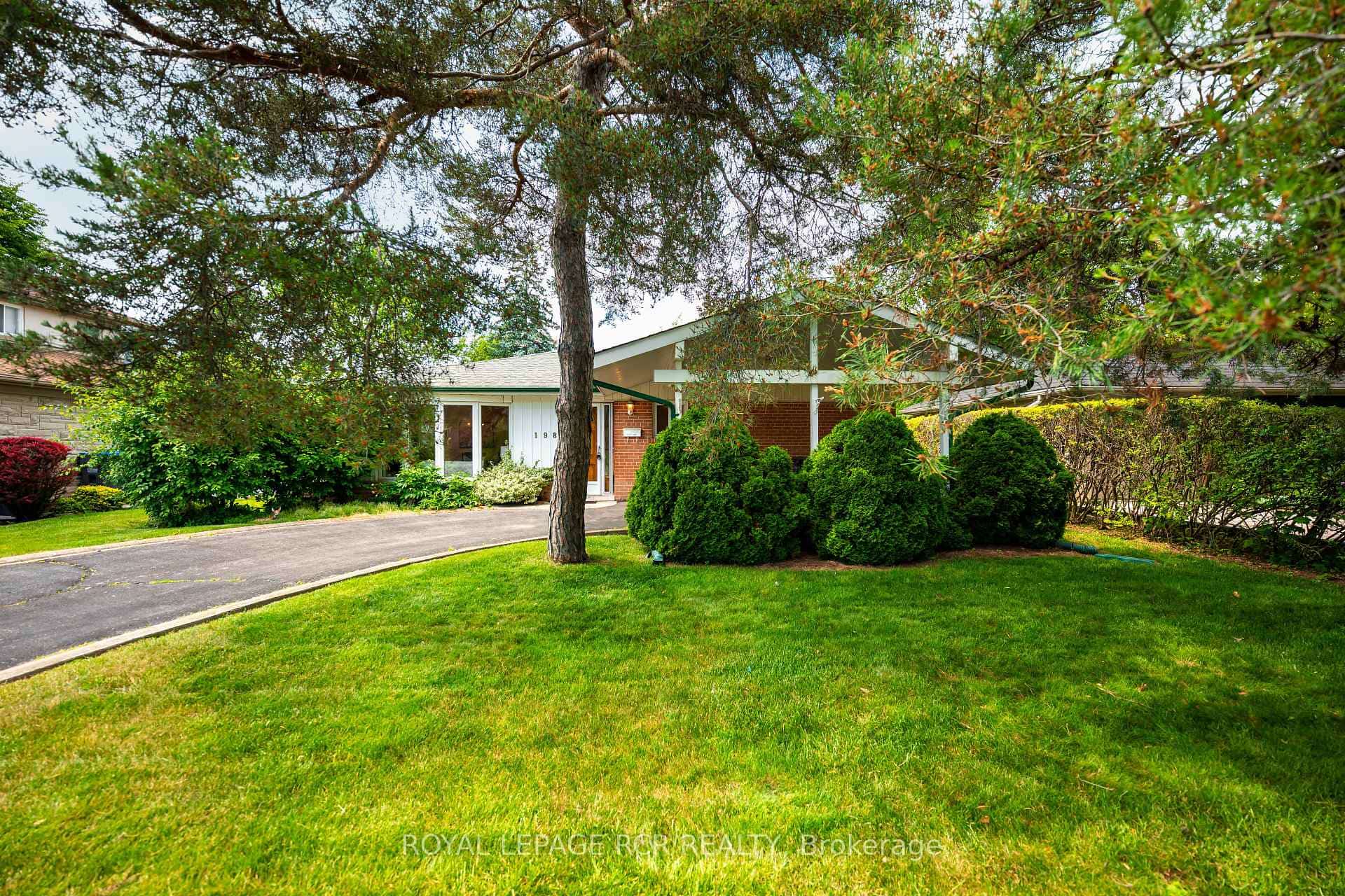 198 Bartley Bull Parkway, Brampton, ON L6W 2K7