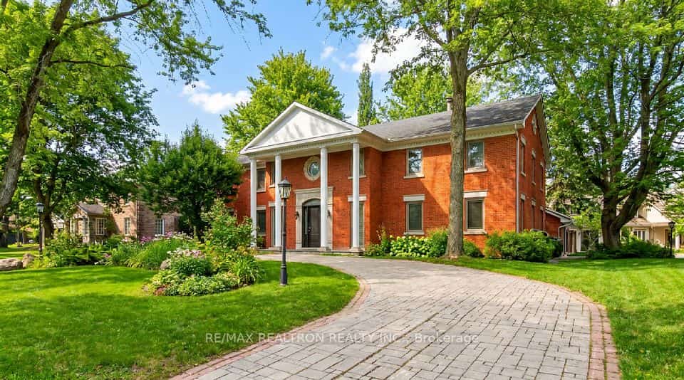 17 Old English Lane, Markham, ON L3T 2V1