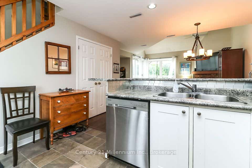 55 Trott Boulevard #124, Collingwood, ON L9Y 5B8