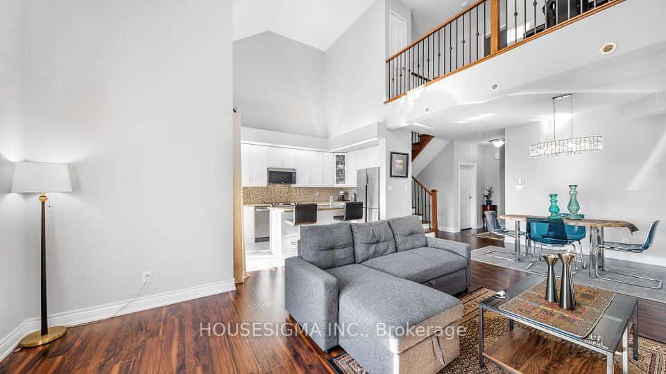 18 Lovegrove Lane, Ajax, ON L1S 0E7