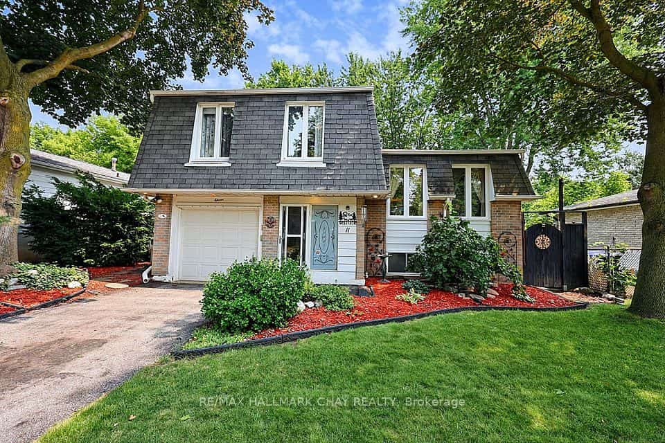 11 Second Street, New Tecumseth, ON L0G 1A0