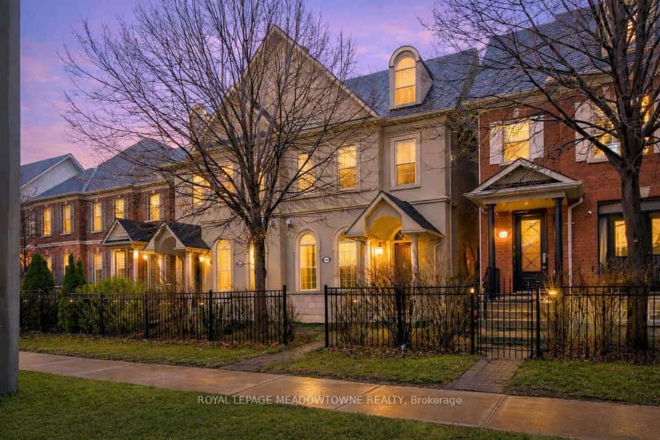3486 Eglinton Avenue W, Mississauga, ON L5M 7P4