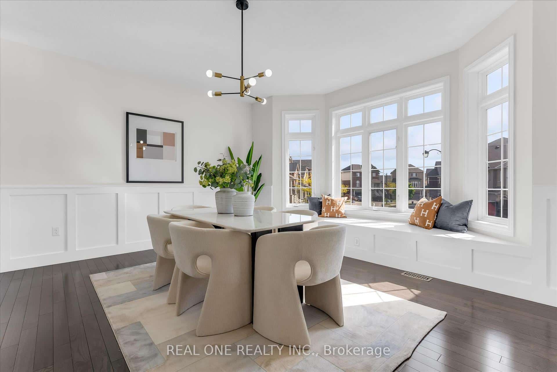 556 Sanderson Crescent, Milton, ON L9T 8L9