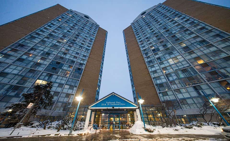 35 Trailwood Drive #1112, Mississauga, ON L4Z 3L6