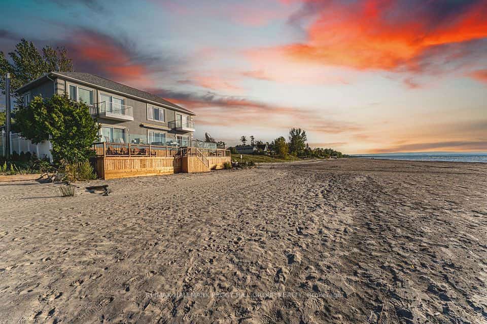 5 17th Street N, Wasaga Beach, ON L9Z 2H9