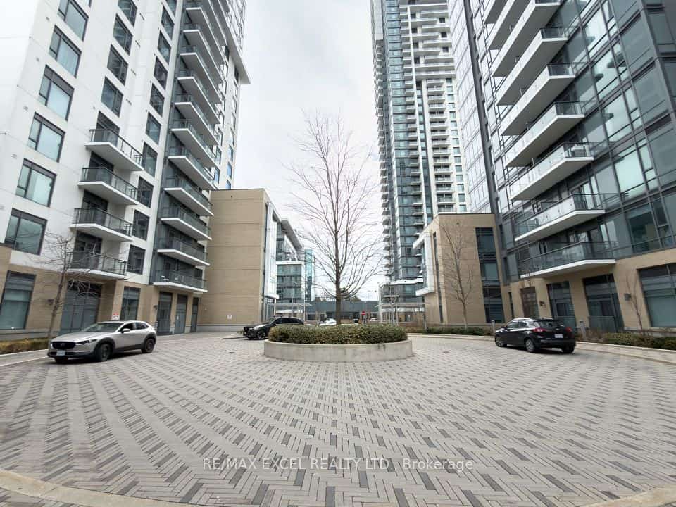 60 Ann O'Reilly Road #760, Toronto, ON M2J 0C8