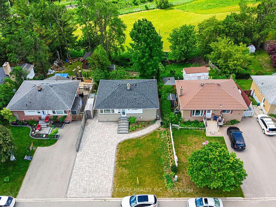 122 Longfield Road, Halton Hills, ON L7J 2K4