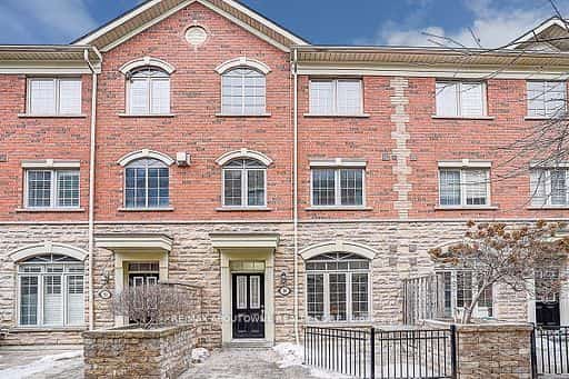 8 Brighton Place #50, Vaughan, ON L4J 0E3