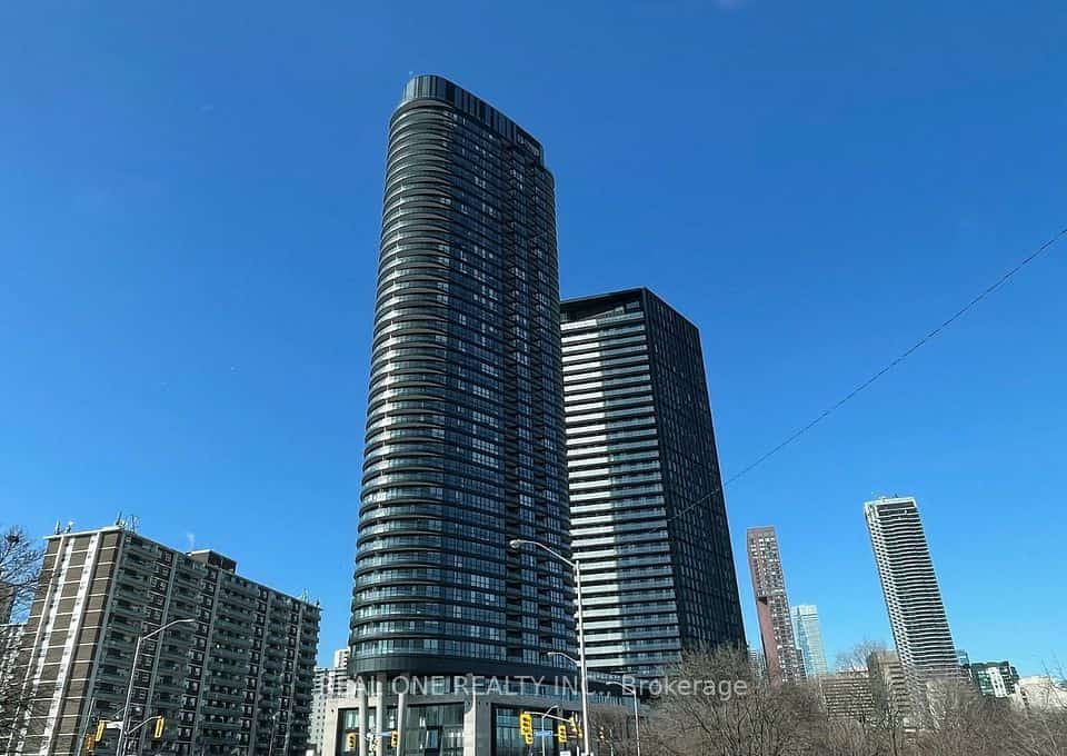575 Bloor Street E #1806, Toronto, ON M4W 0B2