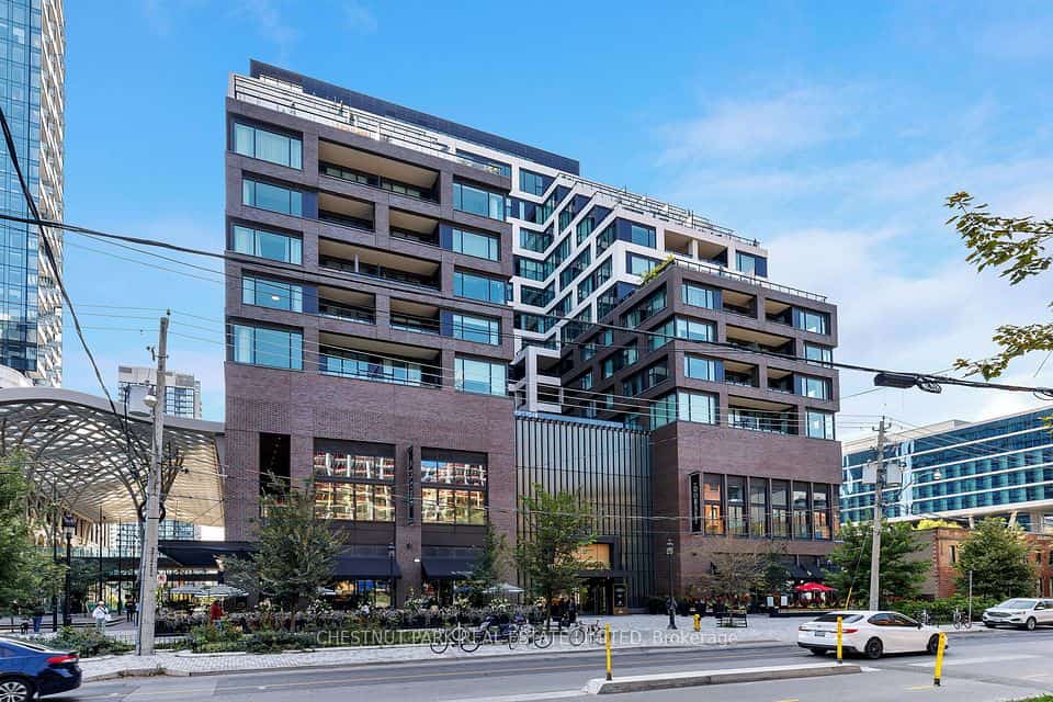 455 Wellington Street W #907, Toronto, ON M5V 0V8