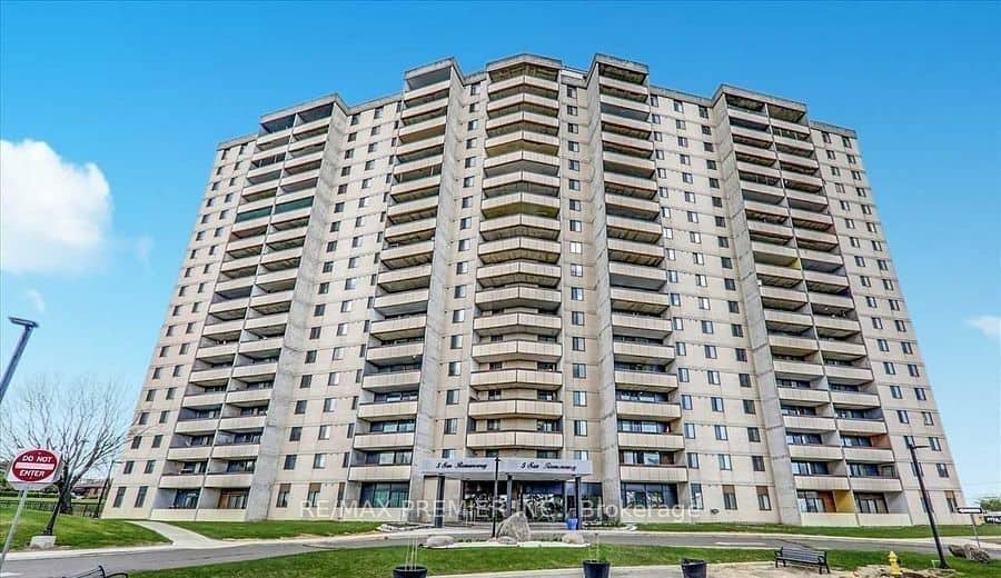 5 San Romano Way, Toronto
