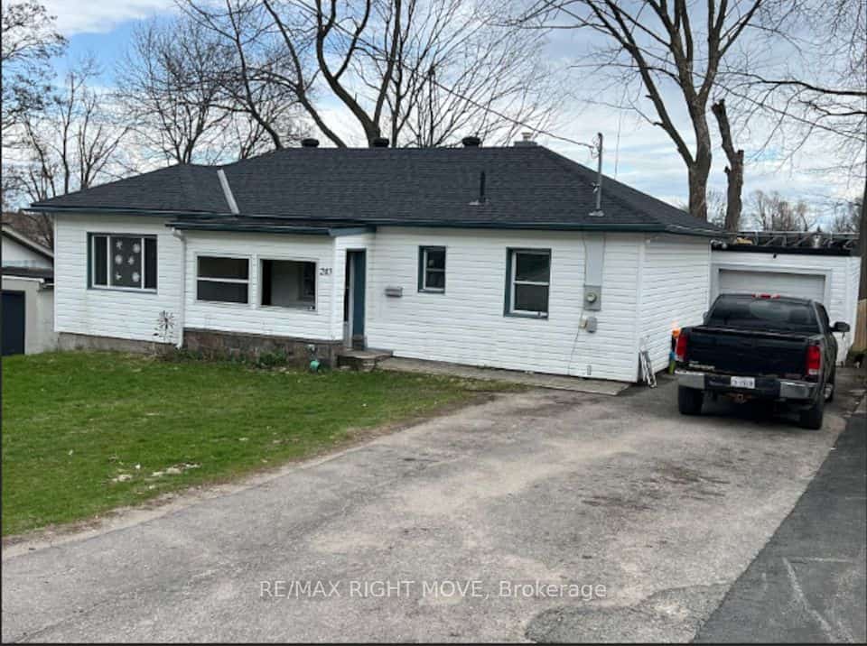 243 Mckinnell Street, Orillia, ON L3V 2W5