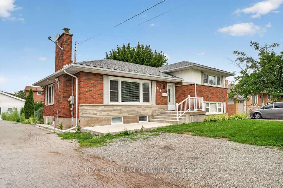 115 Green Road, Hamilton, ON L8G 3W9