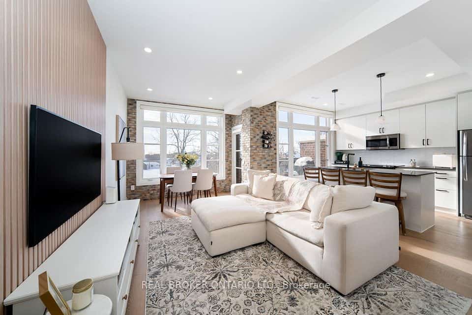 8167 Kipling Avenue #48, Vaughan, ON L4L 0G4