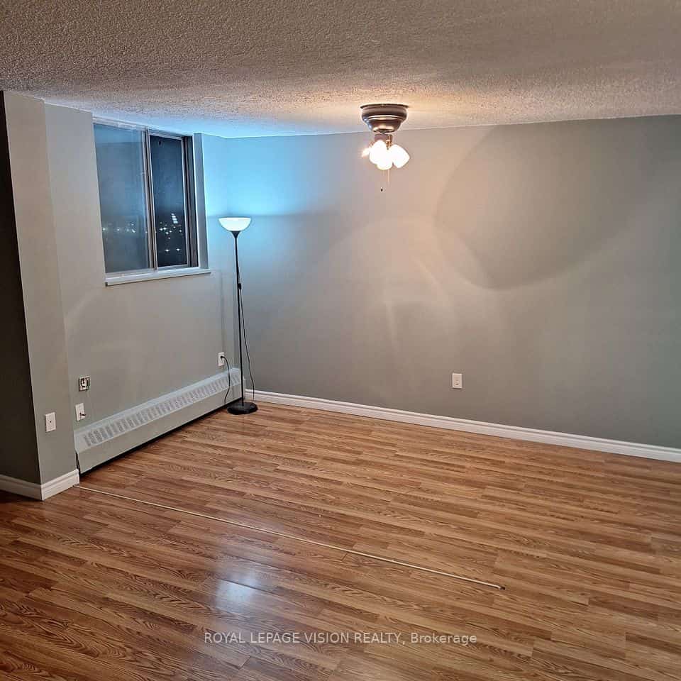 940 Caledonia Road #1107, Toronto, ON M6B 3Y4